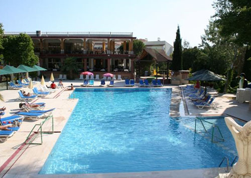 Бассейн отеля Larissa Beach Club Side 4* HV2 (Лариса Бич Клуб Сиде 4* HV2) Фото отеля Larissa Beach Club Side 4* HV2 (Лариса Бич Клуб Сиде 4* HV2)