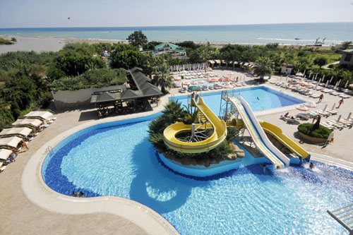 Бассейн отеля Washington Resort Hotel & Spa 5* (Вашингтон Резорт Отель энд Спа 5*) Фото отеля Washington Resort Hotel & Spa 5* (Вашингтон Резорт Отель энд Спа 5*)