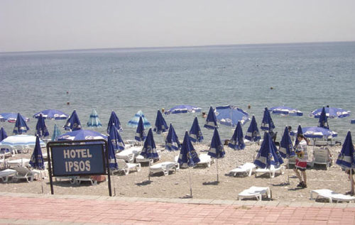 Пляж отеля Ipsos Hotel 3* (Ипсос Отель 3*) Фото отеля Ipsos Hotel 3* (Ипсос Отель 3*)