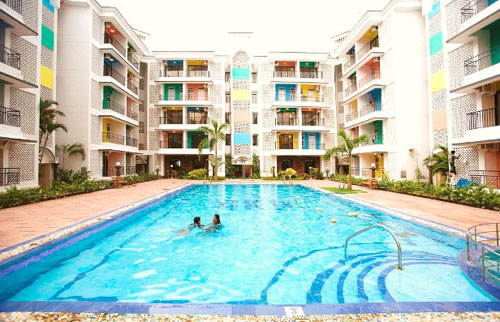Бассейн отеля Palmarinha Resort & Suites 3* (Пальмаринья Резорт энд Сьютс 3*) Фото отеля Palmarinha Resort & Suites 3* (Пальмаринья Резорт энд Сьютс 3*)