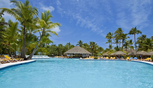 Бассейн отеля Catalonia Bavaro Beach Golf & Casino Resort 5* (Каталония Баваро Бич Гольф энд Казино Резорт 5*) Фото отеля Catalonia Bavaro Beach Golf & Casino Resort 5* (Каталония Баваро Бич Гольф энд Казино Резорт 5*)
