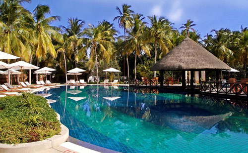 Бассейн отеля Bandos Maldives 5* (Бандос Мальдивы 5*) Фото отеля Bandos Maldives 5* (Бандос Мальдивы 5*)