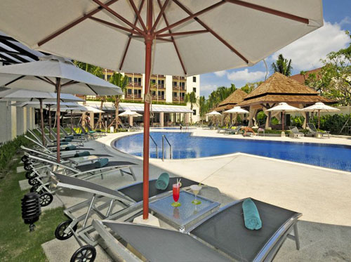 Бассейн отеля Ibis Phuket Kata 3* (Ибис Пхукет Ката 3*) Фото отеля Ibis Phuket Kata 3* (Ибис Пхукет Ката 3*)