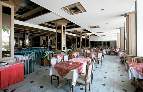 Ресторан отеля Welcome Plaza Hotel 3* (Велком Плаза Отель 3*) Фото отеля Welcome Plaza Hotel 3* (Велком Плаза Отель 3*)