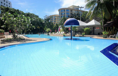 Бассейн отеля Welcome Plaza Hotel 3* (Велком Плаза Отель 3*) Фото отеля Welcome Plaza Hotel 3* (Велком Плаза Отель 3*)