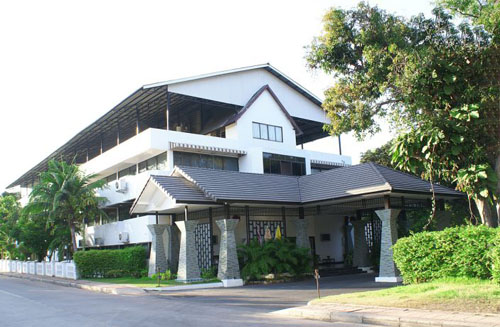 Отель Royal Orchid Resort 4* (Роял Орхид Резорт 4*) Фото отеля Royal Orchid Resort 4* (Роял Орхид Резорт 4*)