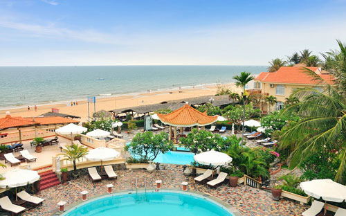 Отель Swiss Village Resort & Spa 4* (Свис Виладж Резорт энд Спа 4*) Фото отеля Swiss Village Resort & Spa 4* (Свис Виладж Резорт энд Спа 4*)