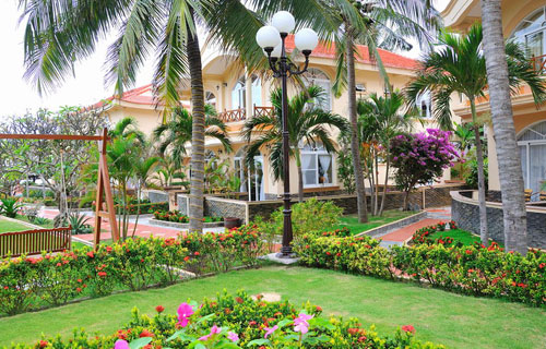 Отель Swiss Village Resort & Spa 4* (Свис Виладж Резорт энд Спа 4*) Фото отеля Swiss Village Resort & Spa 4* (Свис Виладж Резорт энд Спа 4*)