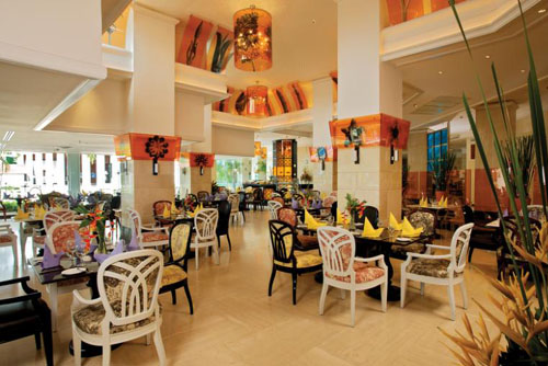 Ресторан отеля Royal Cliff Beach Hotel 5* (Роял Клиф Бич Отель 5*) Фото отеля Royal Cliff Beach Hotel 5* (Роял Клиф Бич Отель 5*)