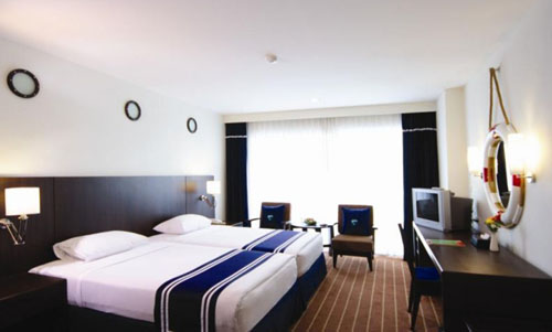 Номер отеля A-one The Royal Cruise Hotel Pattaya 4* (Эй-Ван Роял Круиз Отель Паттайя 4*) Фото отеля A-one The Royal Cruise Hotel Pattaya 4* (Эй-Ван Роял Круиз Отель Паттайя 4*)