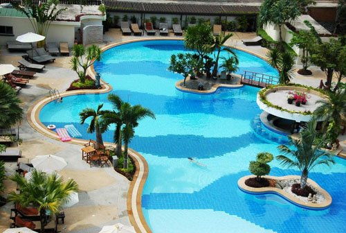 Бассейн отеля Jomtien Garden Hotel & Resort 3* (Джомтьен Гарден Отель энд Резорт 3*) Фото отеля Jomtien Garden Hotel & Resort 3* (Джомтьен Гарден Отель энд Резорт 3*)