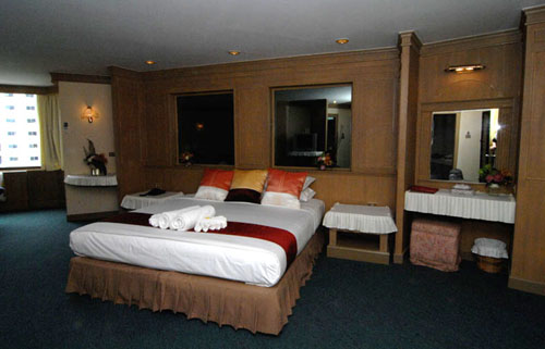 Номер отеля Mountain Beach Pattaya Hotel 3* (Маунтин Бич Паттайя Отель 3*) Фото отеля Mountain Beach Pattaya Hotel 3* (Маунтин Бич Паттайя Отель 3*)