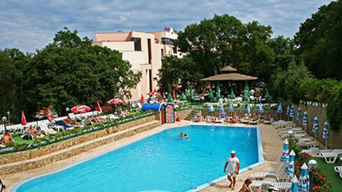 Бассейн отеля Шипка Отель 3* (Shipka Hotel 3*) Фото отеля Шипка Отель 3* (Shipka Hotel 3*)