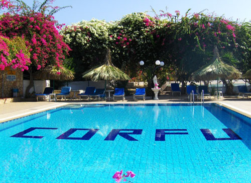 Бассейн отеля Corfu Hotel 3* (Корфу Отель 3*) Фото отеля Corfu Hotel 3* (Корфу Отель 3*)