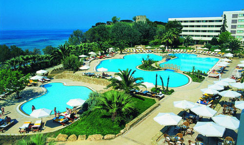 Бассейн отеля Sani Beach Hotel & Spa 5* (Сани Бич Отель энд Спа 5*) Фото отеля Sani Beach Hotel & Spa 5* (Сани Бич Отель энд Спа 5*)