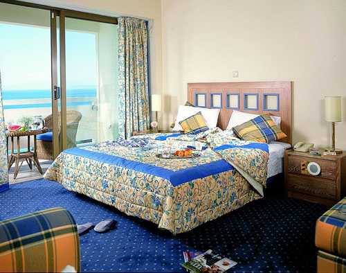 Номер отеля Sani Beach Hotel & Spa 5* (Сани Бич Отель энд Спа 5*) Фото отеля Sani Beach Hotel & Spa 5* (Сани Бич Отель энд Спа 5*)