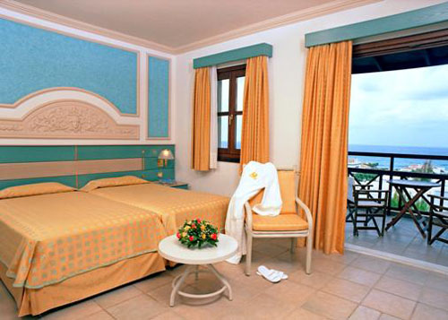 Номер отеля Aldemar Royal Mare Village & Suites 5* (Альдемар Роял Маре Вилладж энд Сьютс 5*) Фото отеля Aldemar Royal Mare Village & Suites 5* (Альдемар Роял Маре Вилладж энд Сьютс 5*)
