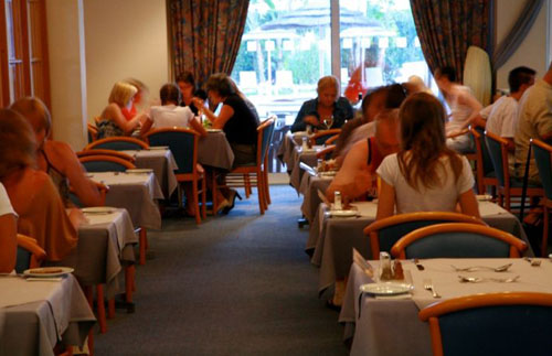 Ресторан отеля Faros Hotel 3* (Фарос Отель 3*) Фото отеля Faros Hotel 3* (Фарос Отель 3*)