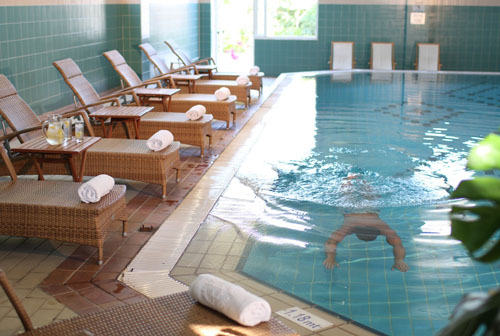 Крытый бассейн отеля Nissi Beach Resort 4* (Нисси Бич Резорт 4*) Фото отеля Nissi Beach Resort 4* (Нисси Бич Резорт 4*)