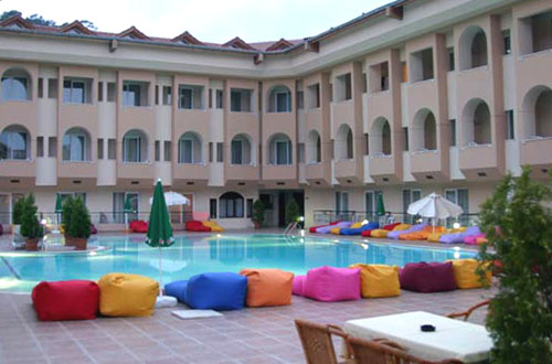 Отель Residence Rivero Hotel 4* (Резиденс Риверо Отель 4*) Фото отеля Residence Rivero Hotel 4* (Резиденс Риверо Отель 4*)