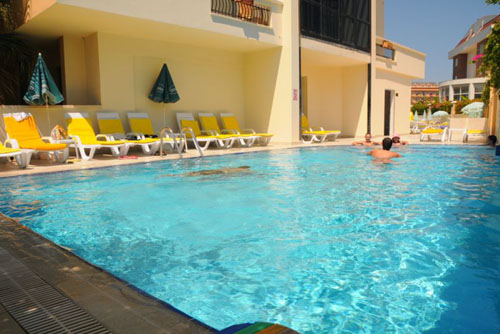 Бассейн отеля Camyuva Beach Hotel 4* (Чамьюва Бич Отель 4*) Фото отеля Camyuva Beach Hotel 4* (Чамьюва Бич Отель 4*)