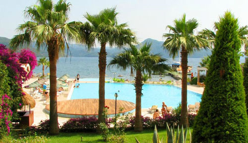 Бассейн отеля PGS Hotels Fortezza Beach Resort 5* (ПГС Отель Фортеза Бич Резорт 5*) Фото отеля PGS Hotels Fortezza Beach Resort 5* (ПГС Отель Фортеза Бич Резорт 5*)