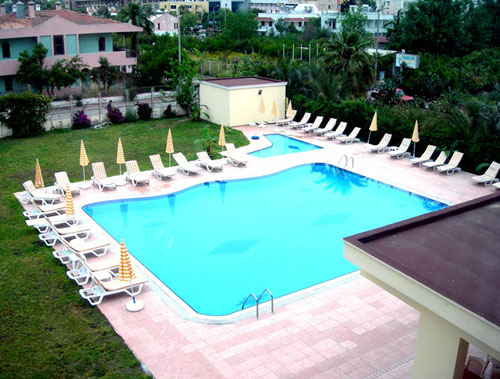 Бассейн отеля Derya Deniz Hotel 3* (Дерия Дениз Отель 3*) Фото отеля Derya Deniz Hotel 3* (Дерия Дениз Отель 3*)