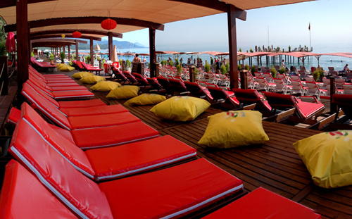 Пляж отеля Botanik Magic Dream Hotel 4* (Ботаник Мэджик Дрим Отель 4*) Фото отеля Botanik Magic Dream Hotel 4* (Ботаник Мэджик Дрим Отель 4*)