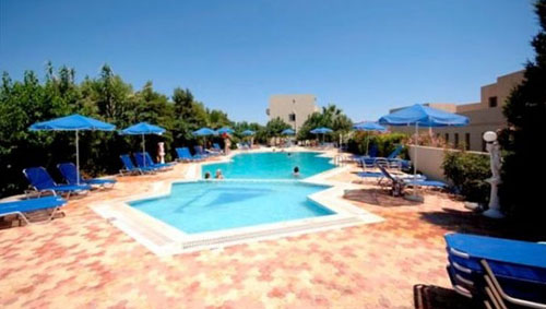 Бассейн отеля Armonia Beach 3* (Армония Бич 3*) Фото отеля Armonia Beach 3* (Армония Бич 3*)