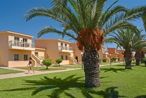 Бунгало отеля Nissiana Hotel & Bungalows 3* (Ниссиана Отель и Бунгало 3*) Фото отеля Nissiana Hotel & Bungalows 3* (Ниссиана Отель и Бунгало 3*)