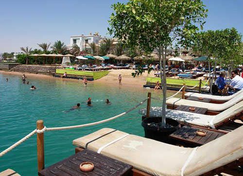 Пляж отеля Elysees Hurghada Hotel 4* (Элисис Хургада Отель 4*) Фото отеля Elysees Hurghada Hotel 4* (Элисис Хургада Отель 4*)