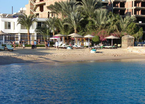Пляж отеля Elysees Hurghada Hotel 4* (Элисис Хургада Отель 4*) Фото отеля Elysees Hurghada Hotel 4* (Элисис Хургада Отель 4*)