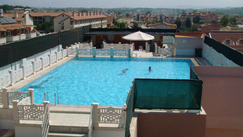 Бассейн на крыше отеля Side Yesiloz Hotel 4* (Сиде Есилоз Отель 4*) Фото отеля Side Yesiloz Hotel 4* (Сиде Есилоз Отель 4*)