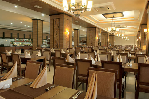 Ресторан отеля Laphetos Beach Resort & Spa 5* (Лафетос Бич Резорт энд Спа 5*) Фото отеля Laphetos Beach Resort & Spa 5* (Лафетос Бич Резорт энд Спа 5*)