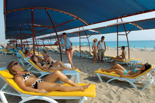 Пляж отеля Laphetos Beach Resort & Spa 5* (Лафетос Бич Резорт энд Спа 5*) Фото отеля Laphetos Beach Resort & Spa 5* (Лафетос Бич Резорт энд Спа 5*)