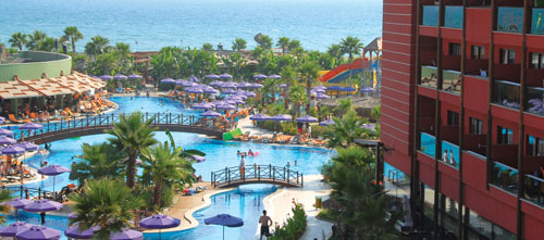 Бассейн отеля Siam Elegance Hotel & Spa 5* (Сиам Элеганс Отель энд Спа 5*) Фото отеля Siam Elegance Hotel & Spa 5* (Сиам Элеганс Отель энд Спа 5*)