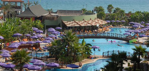 Бассейн отеля Siam Elegance Hotel & Spa 5* (Сиам Элеганс Отель энд Спа 5*) Фото отеля Siam Elegance Hotel & Spa 5* (Сиам Элеганс Отель энд Спа 5*)