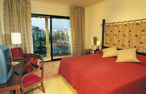 Номер отеля Port Aventura 4* (Порт Авентура 4*) Фото отеля Port Aventura 4* (Порт Авентура 4*)
