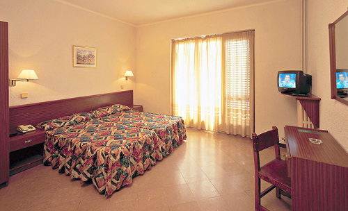 Номер отеля Terramar Calella 3* (Террамар Калелья 3*) Фото отеля Terramar Calella 3* (Террамар Калелья 3*)