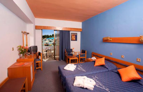 Номер отеля Irene Palace Hotel 4* (Ирен Палас Отель 4*) Фото отеля Irene Palace Hotel 4* (Ирен Палас Отель 4*)