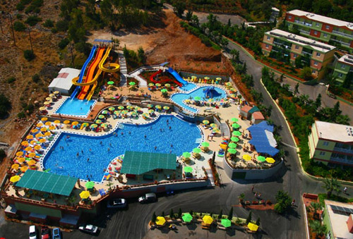 Водные горки отеля Aqua Sun Village 4* (Аква Сан Виладж 4*) Фото отеля Aqua Sun Village 4* (Аква Сан Виладж 4*)