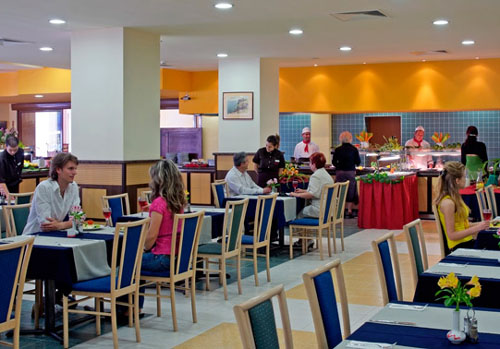 Ресторан отеля Sol Nessebar Mare 4* (Сол Несебр Маре 4*) Фото отеля Sol Nessebar Mare 4* (Сол Несебр Маре 4*)