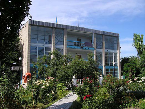 Пансионат «Три толстяка» (Кирилловка, Азовское море, Запорожская область) Фото пансионата «Три толстяка» (Кирилловка, Азовское море, Запорожская область)