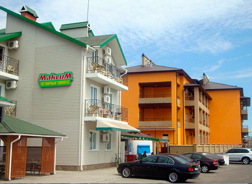 Отель «Максим» (Бердянск, Азовское море, Запорожская область) Фото отеля «Максим» (Бердянск, Азовское море, Запорожская область)