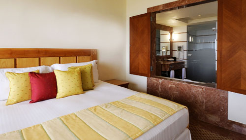 Номер отеля Le Meridien Limassol Spa & Resort 5* (Ле Меридиан Лимассол Спа энд Резорт 5*) Фото отеля Le Meridien Limassol Spa & Resort 5* (Ле Меридиан Лимассол Спа энд Резорт 5*)