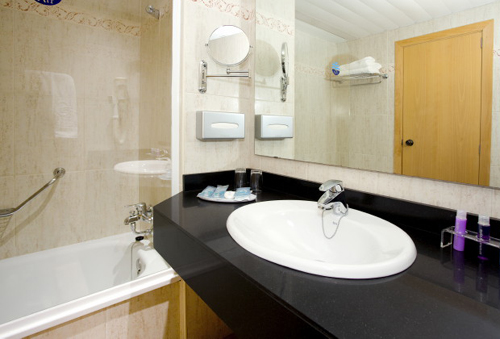 Ванная комната в номере отеля Torre Azul 4* (Торре Азул 4*) Фото отеля Torre Azul 4* (Торре Азул 4*)