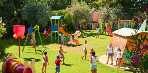 Детская площадка отеля Atahotel Naxos Beach 4* (Атаотель Наксос Бич 4*) Фото отеля Atahotel Naxos Beach 4* (Атаотель Наксос Бич 4*)