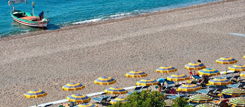 Пляж отеля Atahotel Naxos Beach 4* (Атаотель Наксос Бич 4*) Фото отеля Atahotel Naxos Beach 4* (Атаотель Наксос Бич 4*)