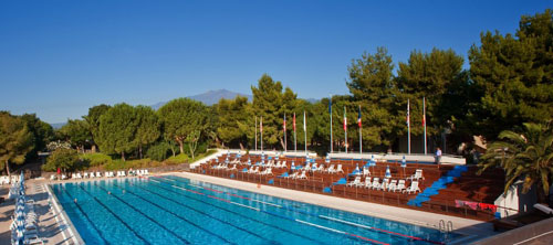Бассейн отеля Atahotel Naxos Beach 4* (Атаотель Наксос Бич 4*) Фото отеля Atahotel Naxos Beach 4* (Атаотель Наксос Бич 4*)