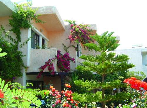 Отель Sandy Beach Hotel 3* (Санди Бич Отель 3*) Фото отеля Sandy Beach Hotel 3* (Санди Бич Отель 3*)